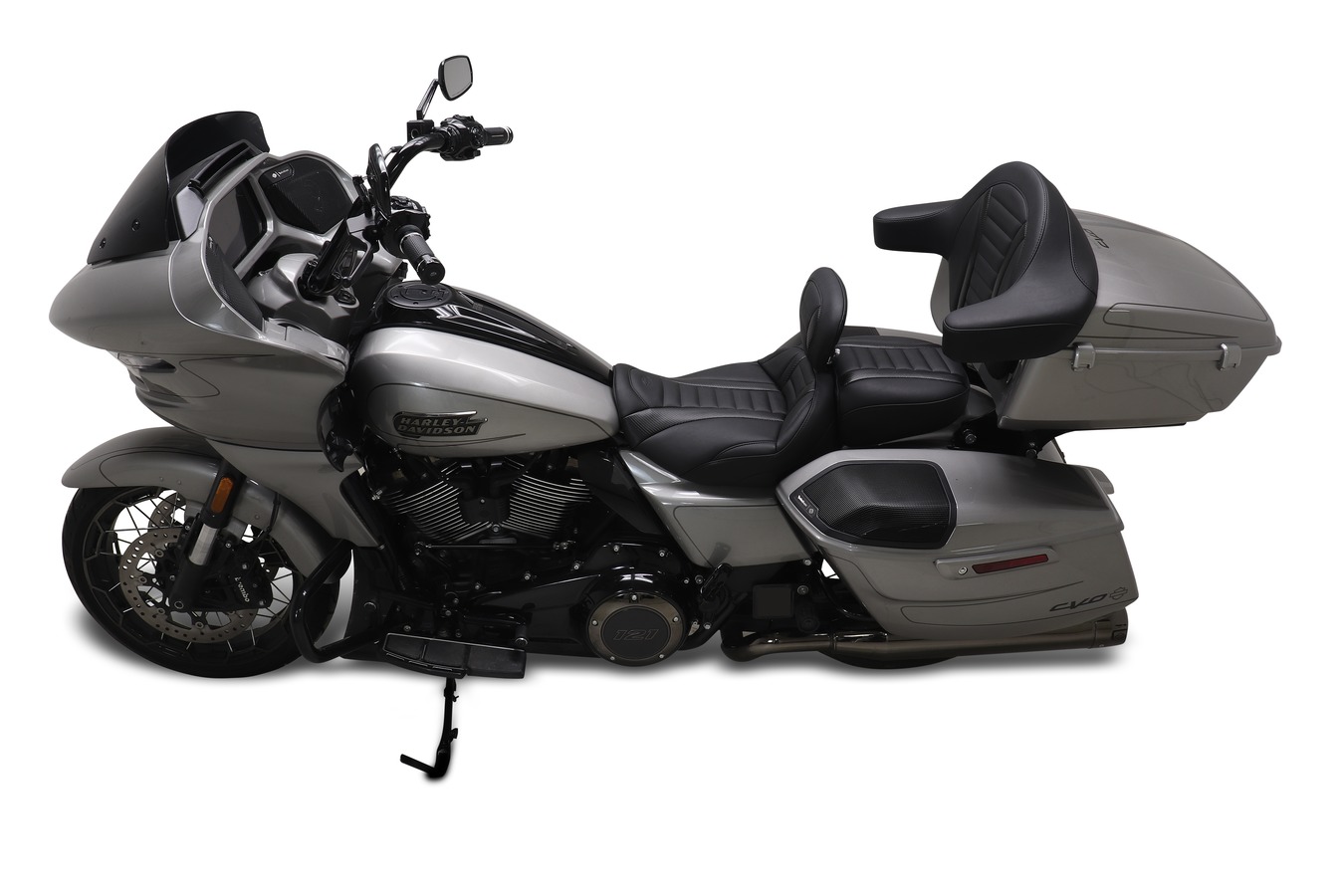 Gun Metal Gray Thread Color Deluxe Touring Solo for Harley Davidson ™ 2023-2024 CVO Road Glide (ST) and Street Glide 2024 Road Glide and Street Glide
